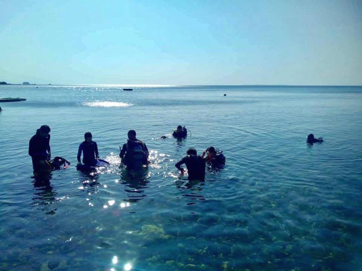 Bentrina Diving Resort Mabini  Exterior foto